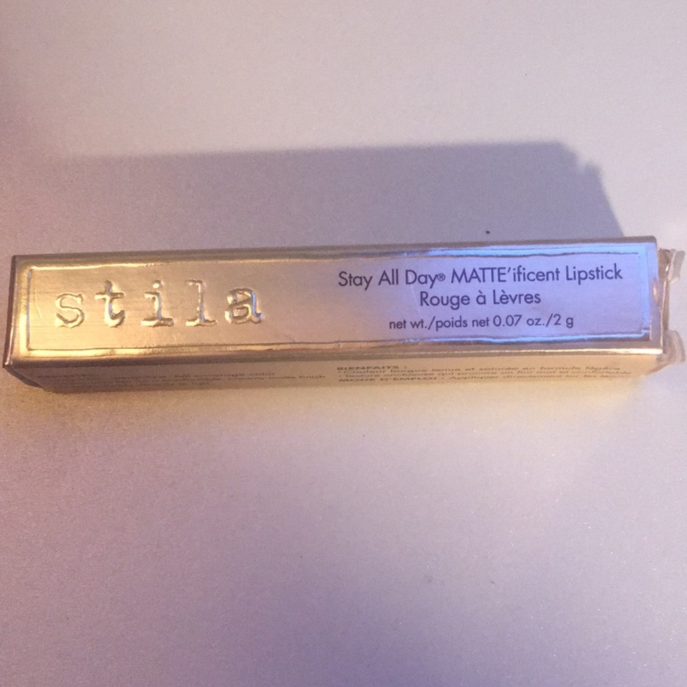 Stila Stay All Day Matte Lipstick “etoile”